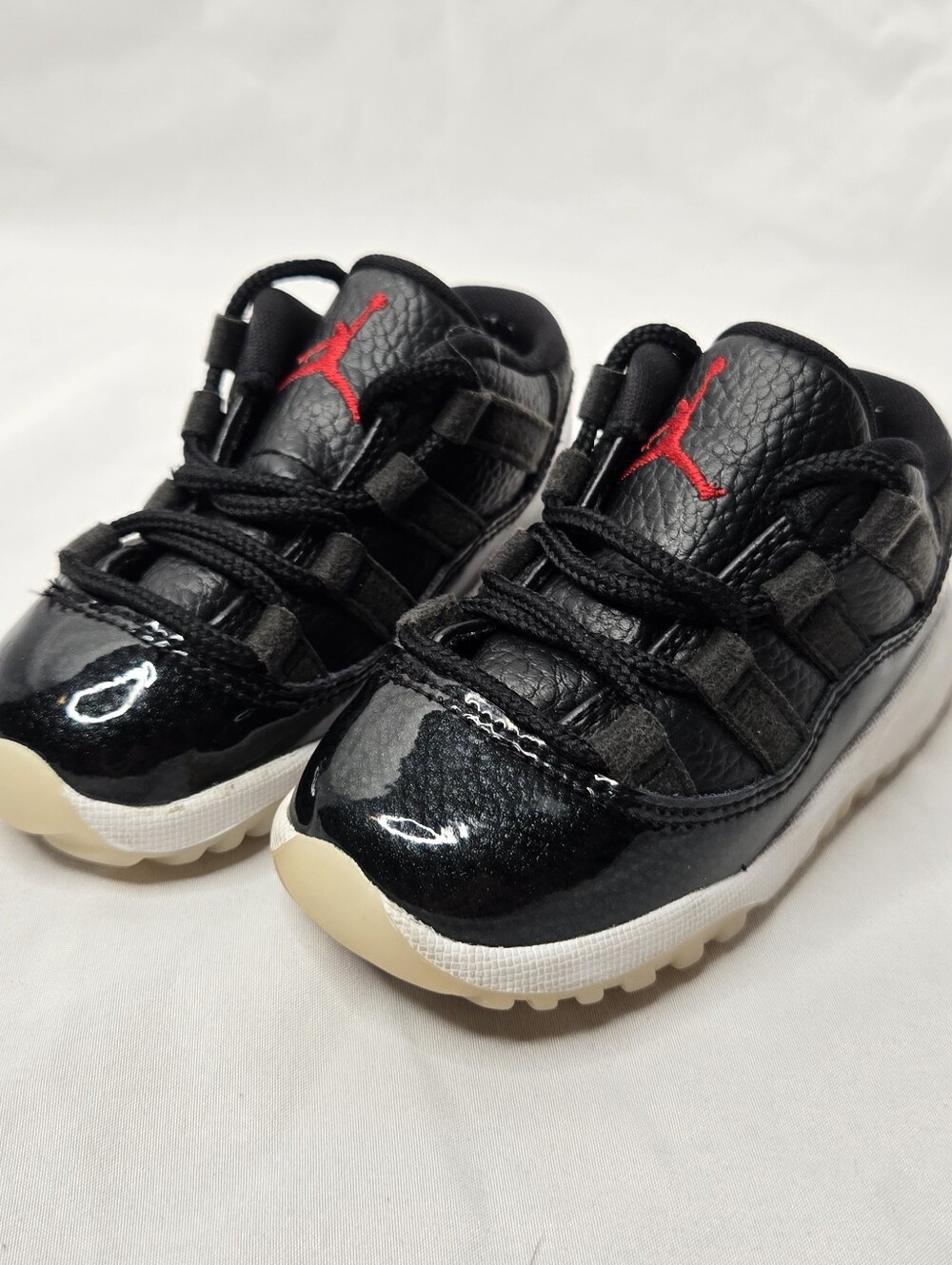 Air Jordan 11 Retro Low 72-10 TD Toddler 7C Black Red 505836-001 Sneakers